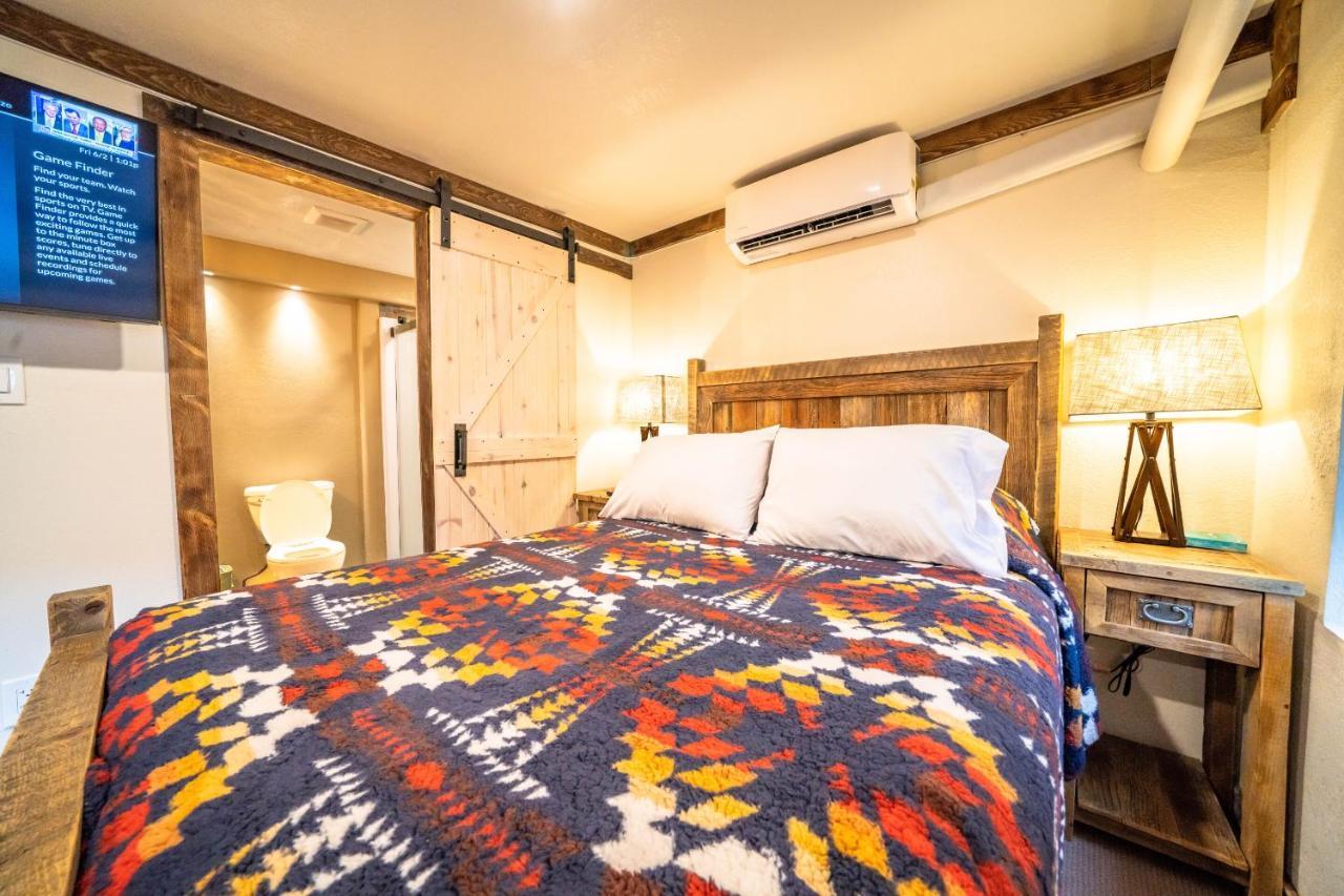 St. Elmo Hotel ユアレイ エクステリア 写真