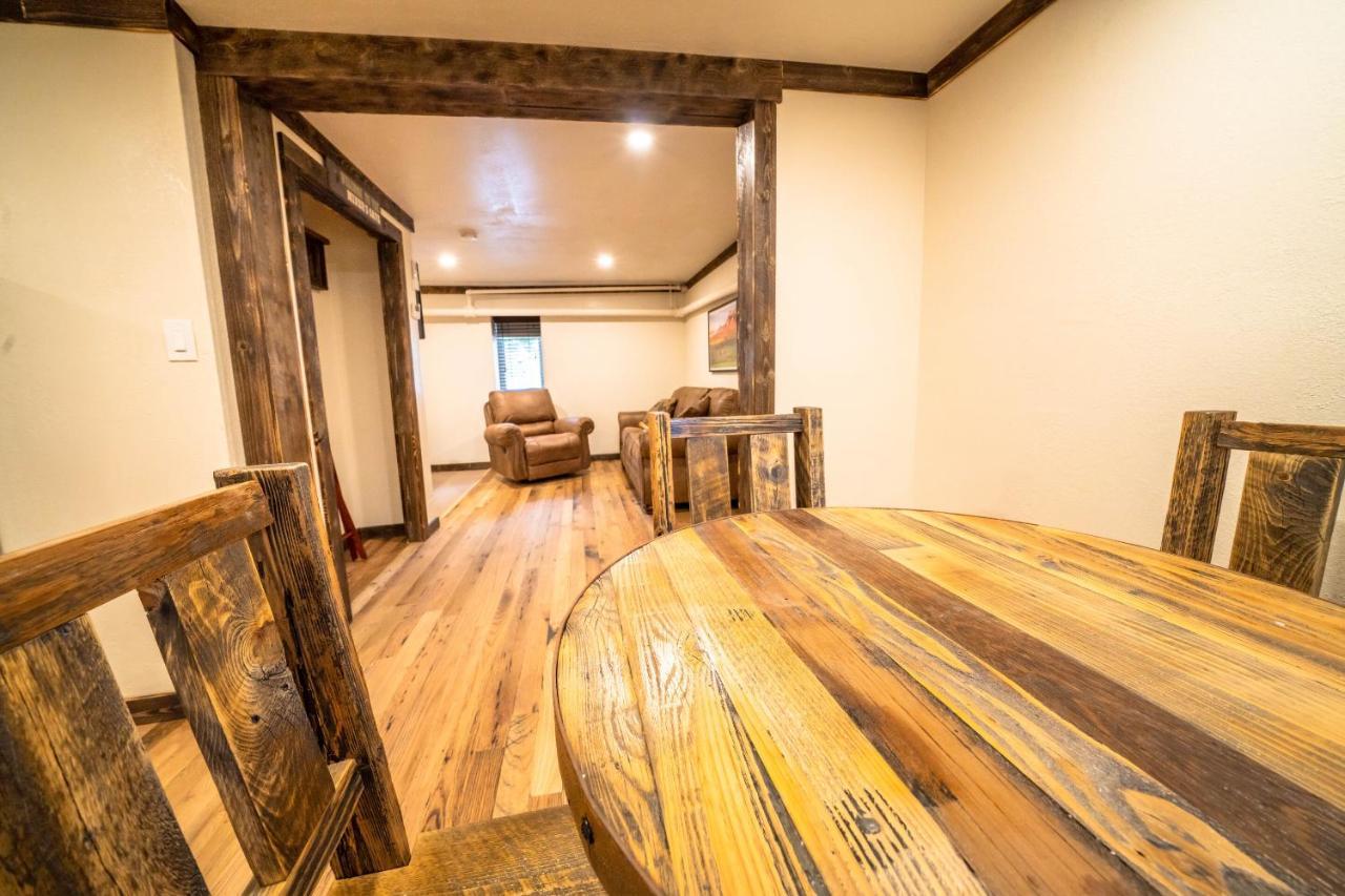 St. Elmo Hotel ユアレイ エクステリア 写真