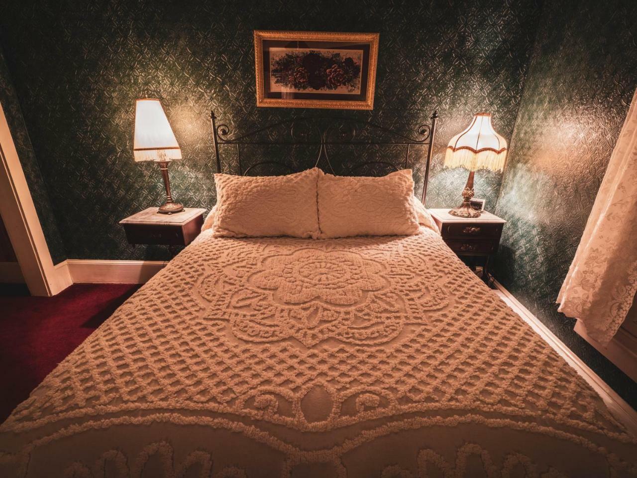 St. Elmo Hotel ユアレイ エクステリア 写真
